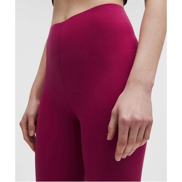 NWOT Lululemon Women's Glow Up Super-High-Rise Tight 25" in Magenta Smoke Size 8 - Picture 4 of 13